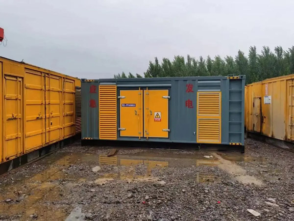 兴义柴油发电机如何判断干式空气滤清器是否需要更换？