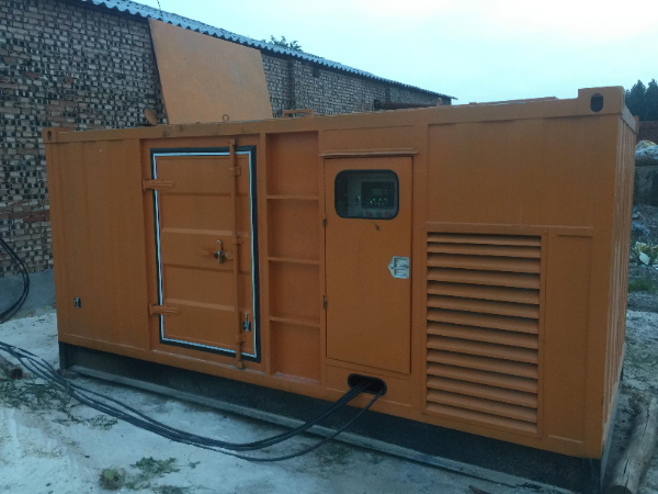 兴义发电机组长期使用中，电缆线的敷设路径有哪些要求？